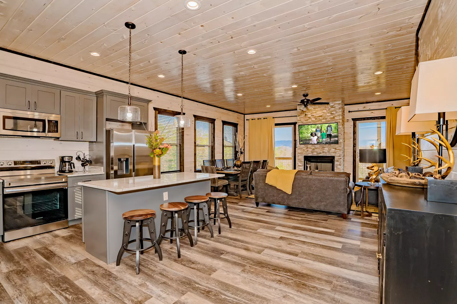 Blissful Retreat 5 Bedroom Sevierville Cabin Rental