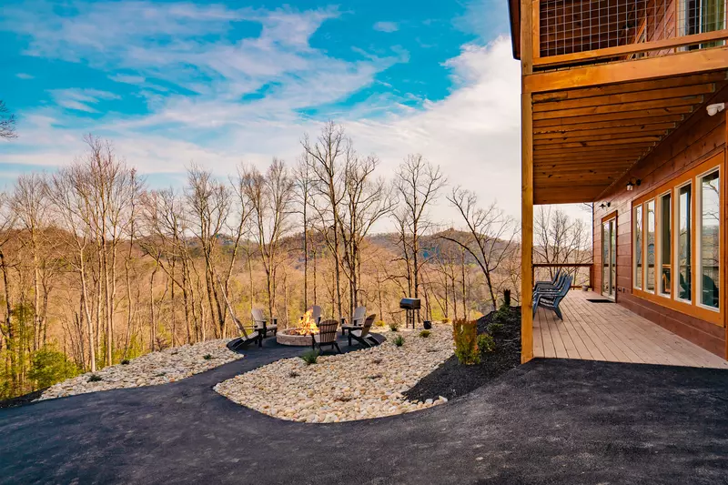 Blissful Retreat 5 Bedroom Sevierville Cabin Rental