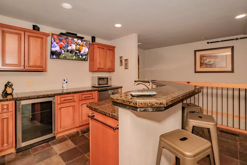 Chateau Sur Lamont 5 Bedroom Gatlinburg Cabin Rental