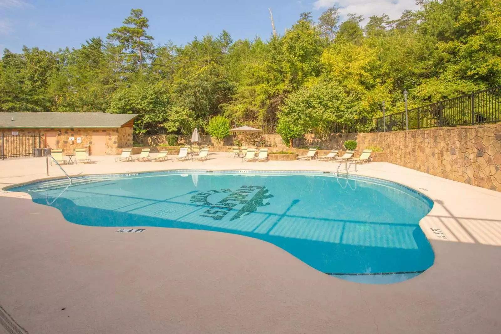 Dream Weaver 2 Bedroom Sevierville Cabin Rental