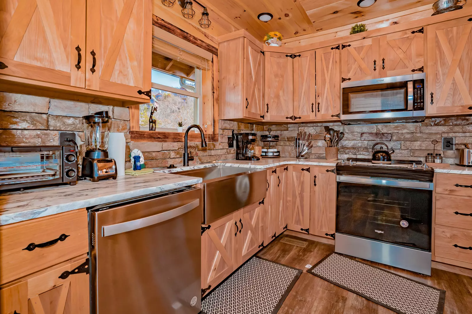 Cowboys Trail 3 Bedroom Sevierville Cabin Rental