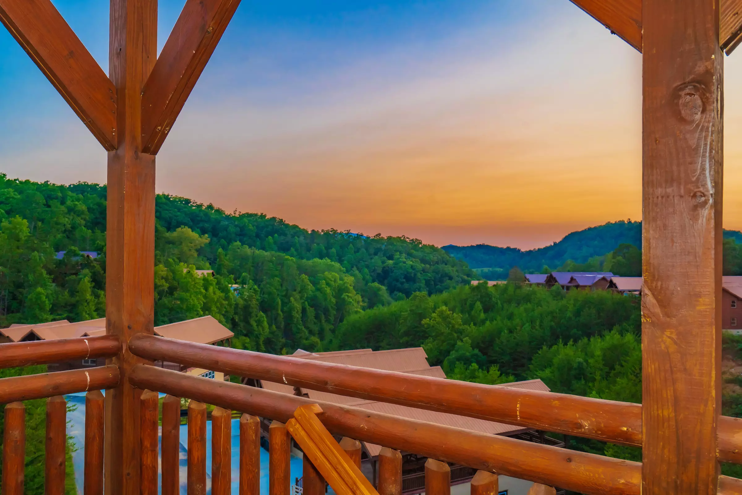 GraceView Lodge 8 Bedroom Sevierville Cabin Rental