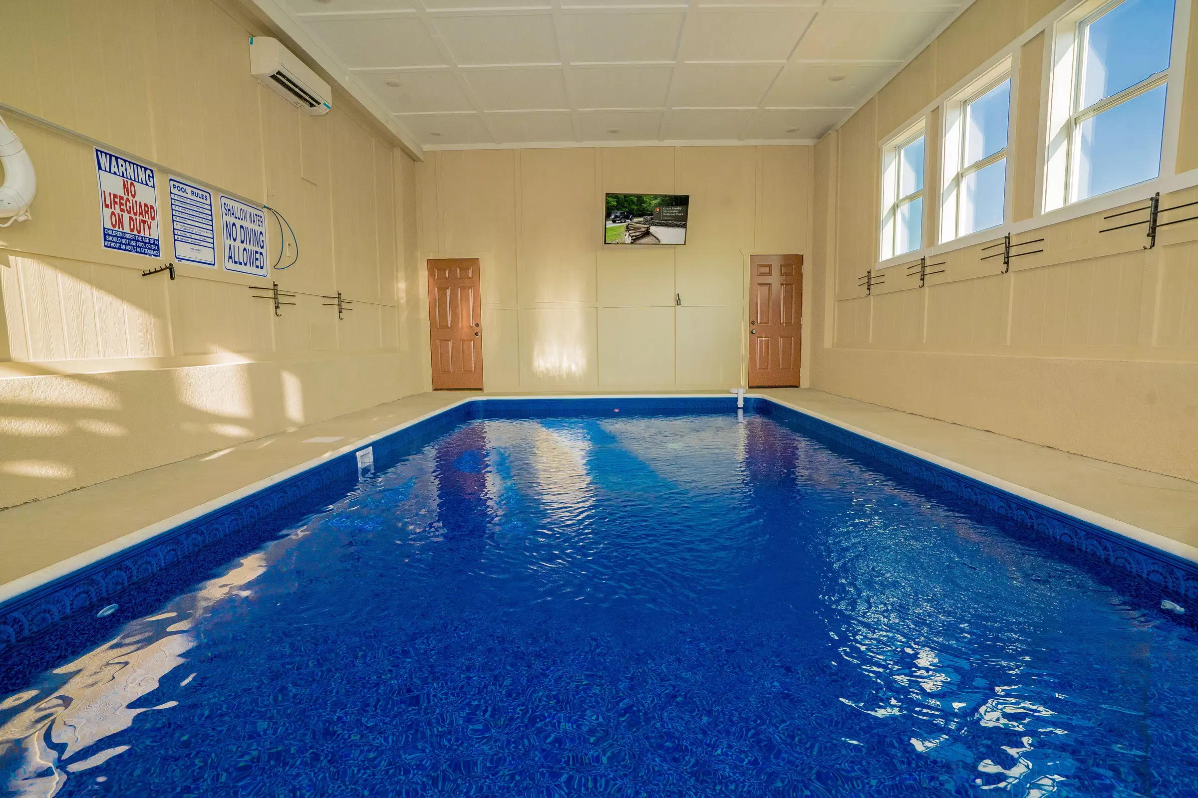 GraceView Lodge 8 Bedroom Sevierville Cabin Rental