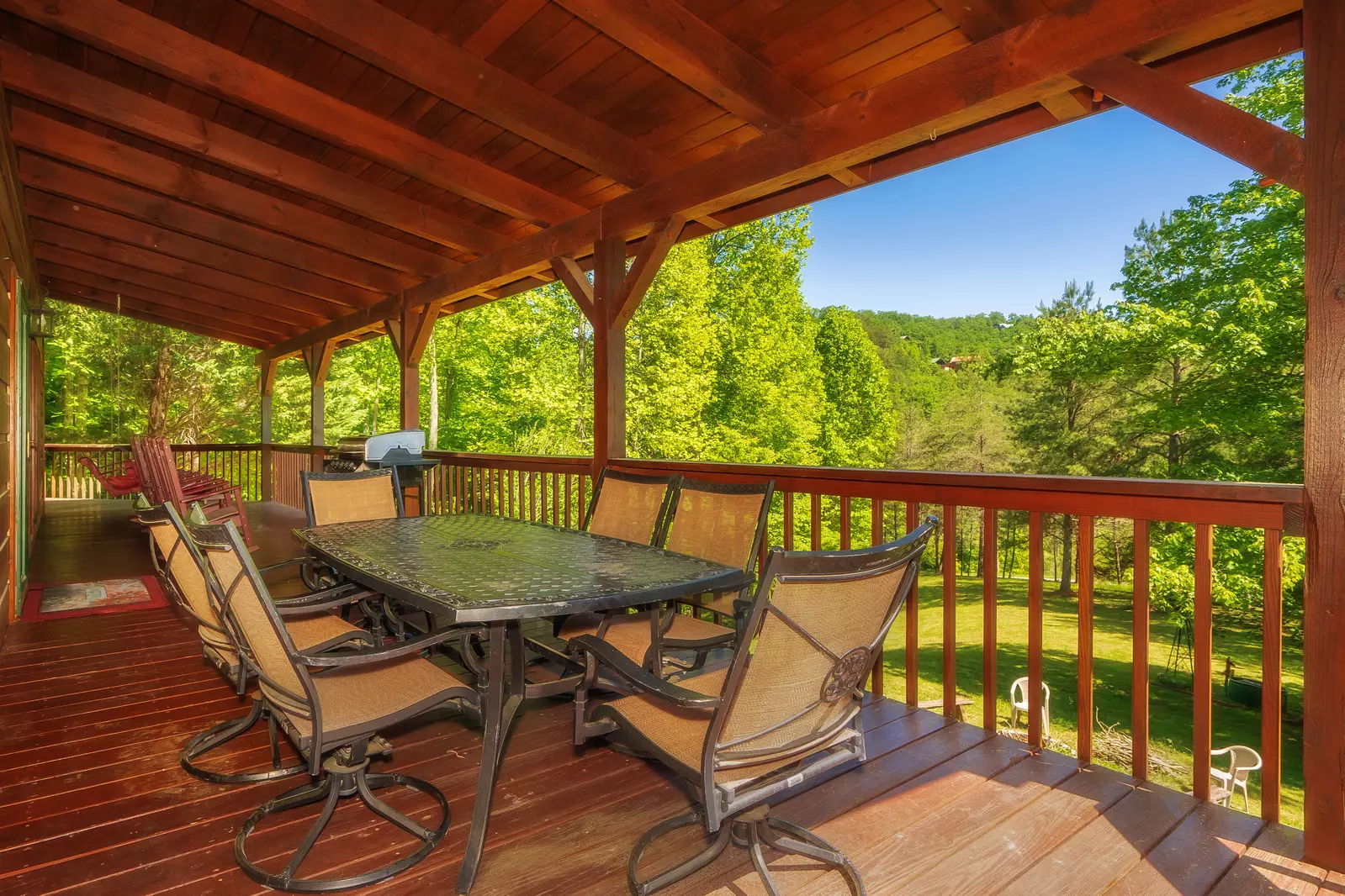 Hickory Hollow Retreat 6 Bedroom Sevierville Cabin Rental