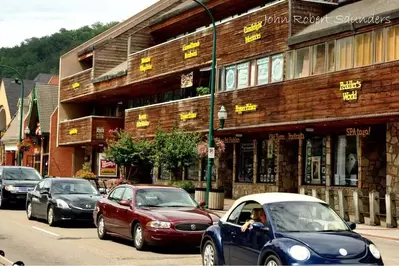 wooded exterior of the mountain mall in gatlinburg