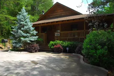 Sugar Shack 1 bedroom cabin in Pigeon Forge