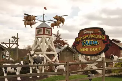 ripley's old macdonald mini golf course in sevierville tn