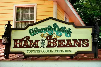 granny ogle's ham and beans sign dollywood