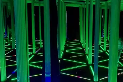 mirror maze