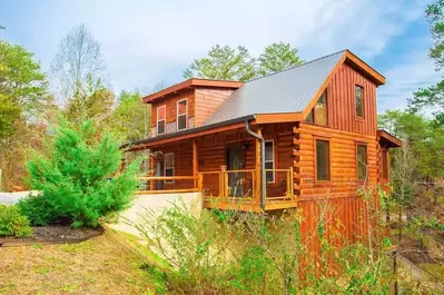 a bear's alpine paradise Pigeon Forge cabin near Parkway