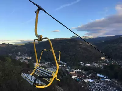 yellow chair on gatlinburg skylift