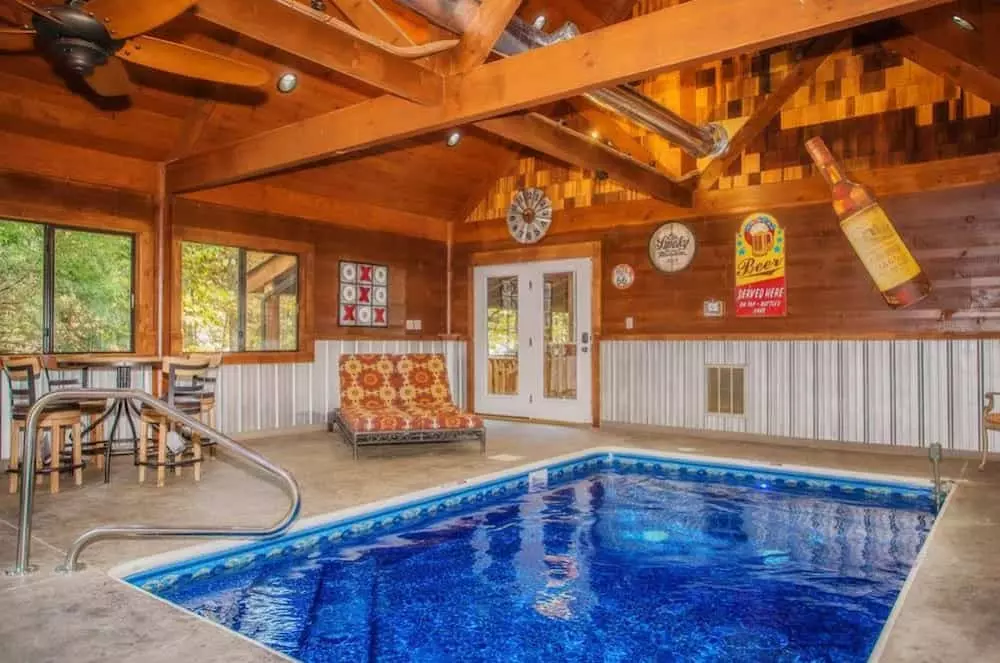 cabin in pigeon forge with pool