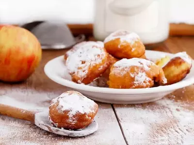 homemade apple fritters