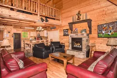living room area in Pigeon Forge cabin