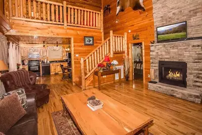 inside of pet friendly cabin in gatlinburg