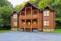 creekside getaway is one of our large cabins in the Smoky Mountains