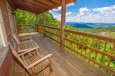 Stunning mountain views from the deck of the Rocky Top cabin in Pigeon Forge.