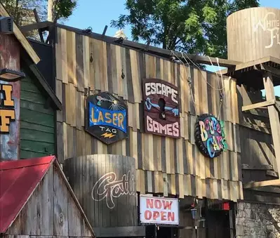 The outside of Gatlin's Escape Games.