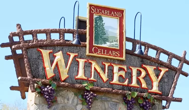 The sign for Sugarland Cellars Winery in Gatlinburg.