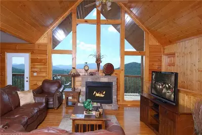 The living room in the Bear Hugs cabin in Pigeon Forge.