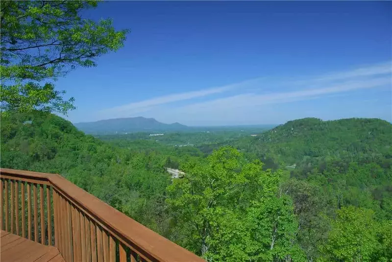 4 Ways to Enjoy Vacation in a 2 Bedroom Cabin in Gatlinburg