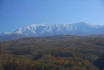 Mountain view from a Timber Tops cabin