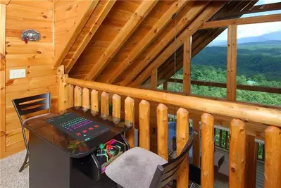 Arcade Room in Timber Tops cabin