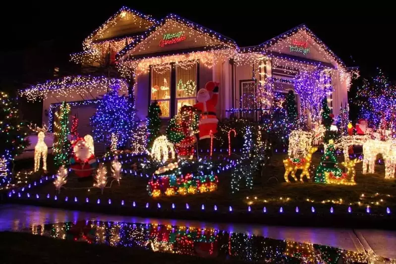 Incredible Christmas lights display.
