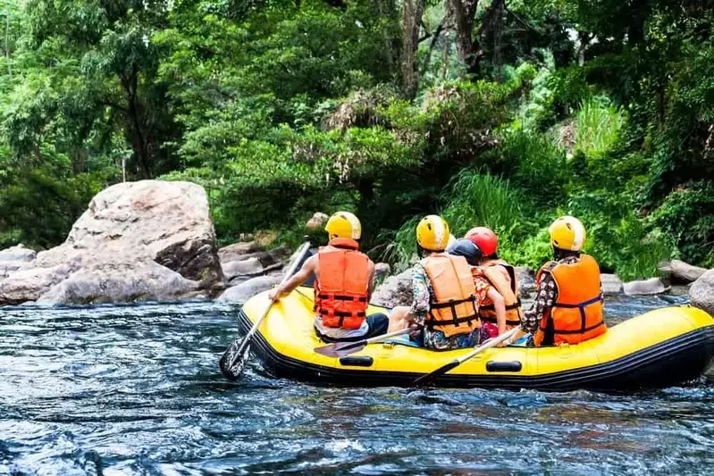 whitewater rafting in Pigeon Forge