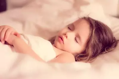 girl napping during a Gatlinburg family vacation