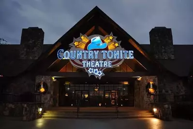 country tonite theatre in pigeon forge