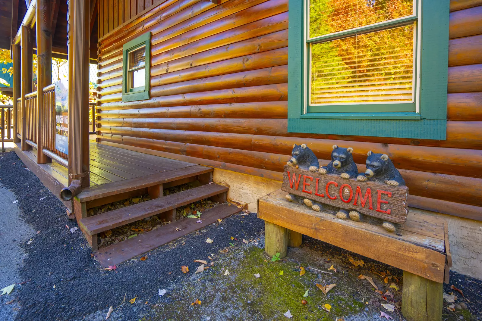 Smoky Vista Romance 2 Bedroom Pigeon Cabin Rental