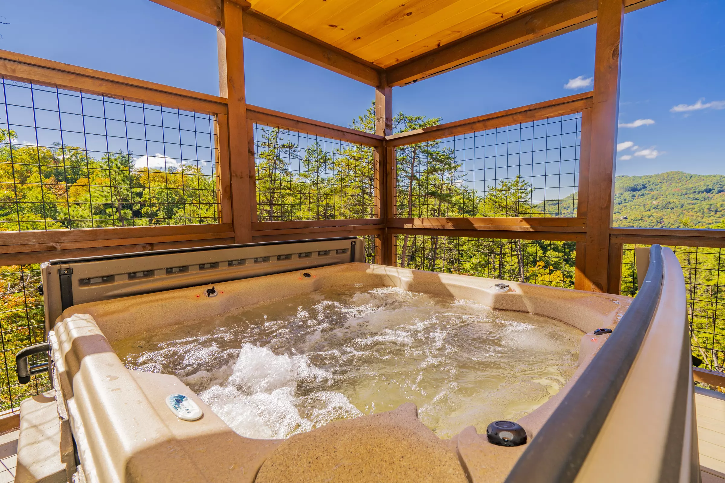 Grouse Mountain Lodge 5 Bedroom Sevierville Cabin Rental