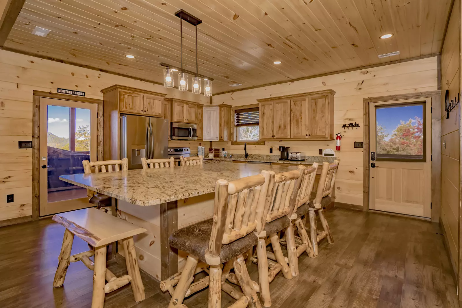 Grouse Mountain Lodge 5 Bedroom Sevierville Cabin Rental