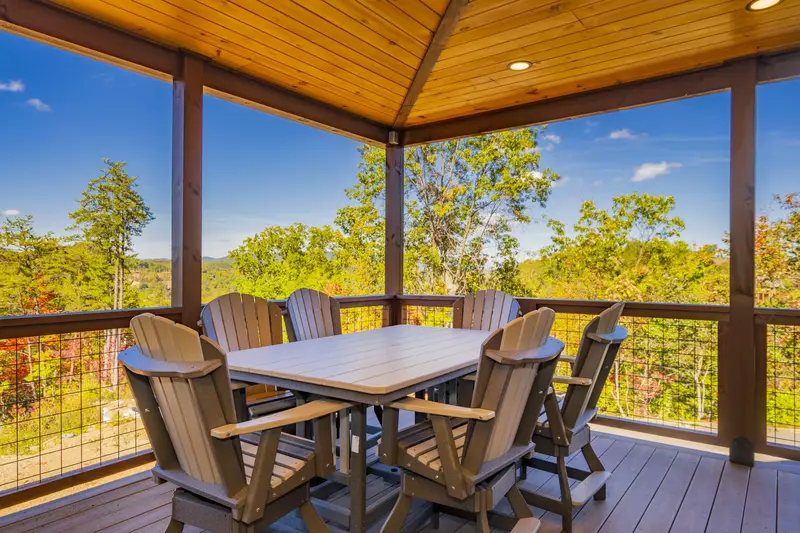 Grouse Mountain Lodge 5 Bedroom Sevierville Cabin Rental