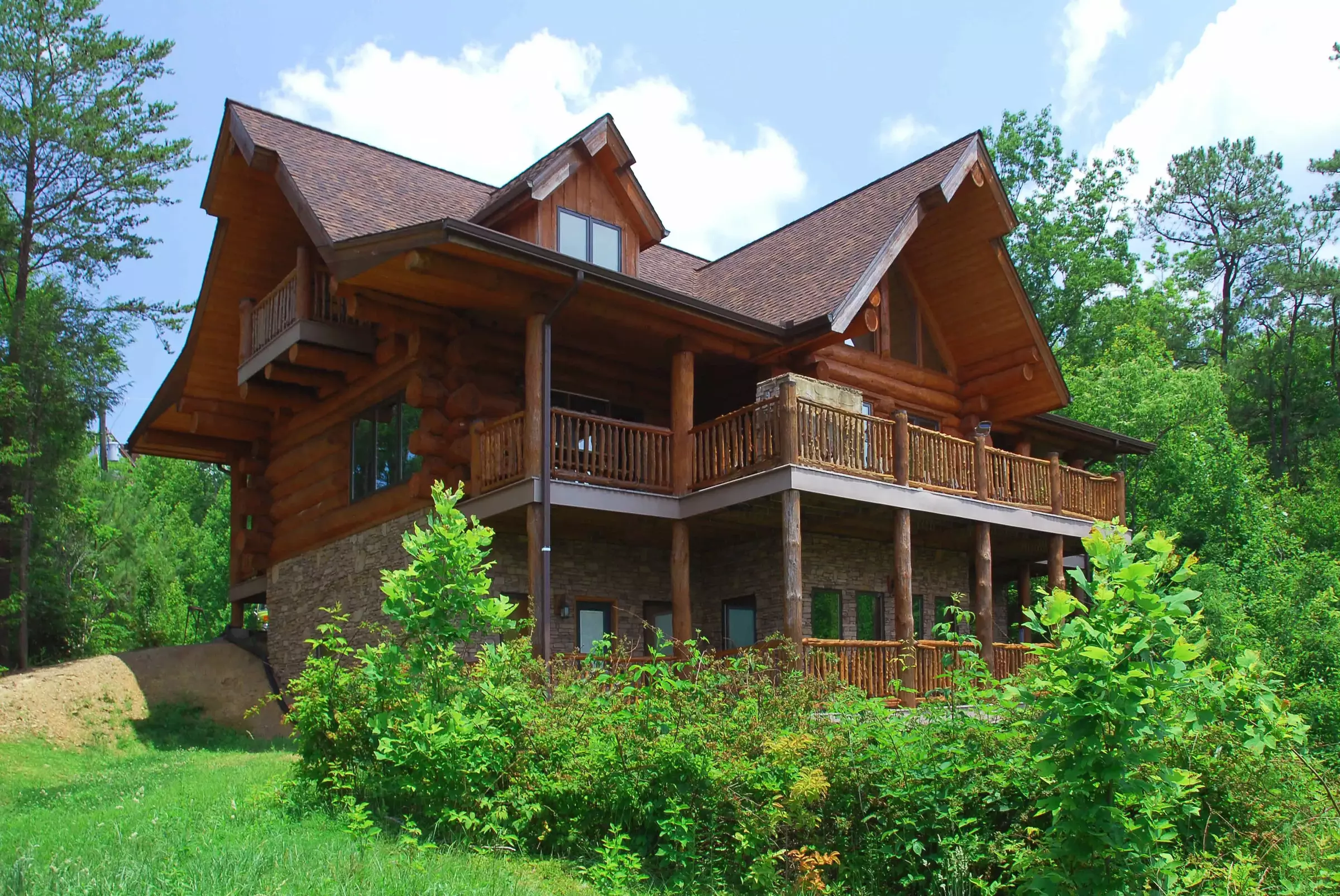 5 Reasons To Stay In Our Pigeon Forge Cabins With An Indoor Pool And