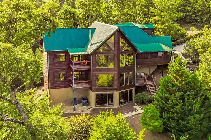 4 bedroom cabin in the smoky mountains