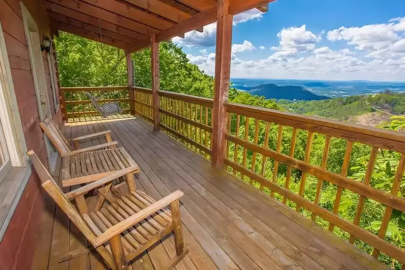 Stunning mountain views from the deck of the Rocky Top cabin in Pigeon Forge.