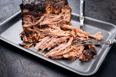 platter of pulled pork