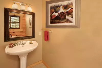 Mountain Lodge 10