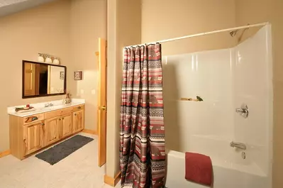 Mountain Lodge 22