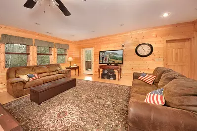 Mountain Lodge 23