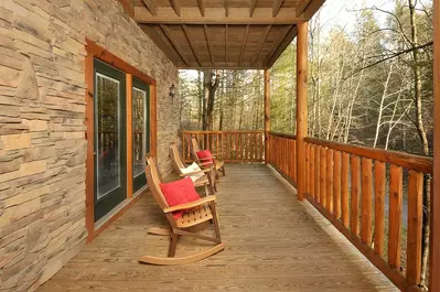 Mountain Lodge 33