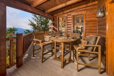 Linger Lodge 26