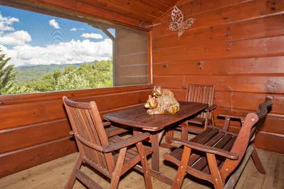 Grand Bluff Lodge 11