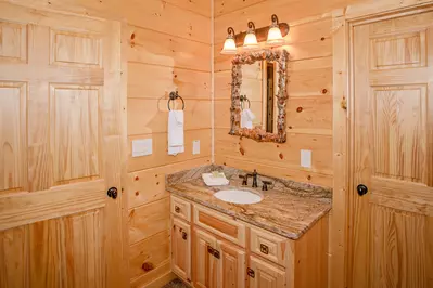Grand Bluff Lodge 46