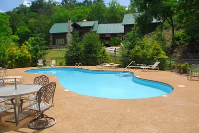 Grand Bluff Lodge 63