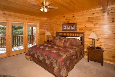 Linger Lodge 13