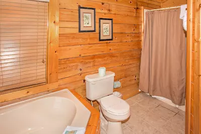 Linger Lodge 16