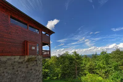 Unbearable Views 19